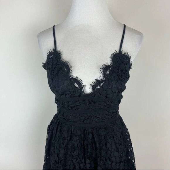 NBD Revolve “Give it Up” Black Lace Going Out Dress Size XS - Picture 3 of 6